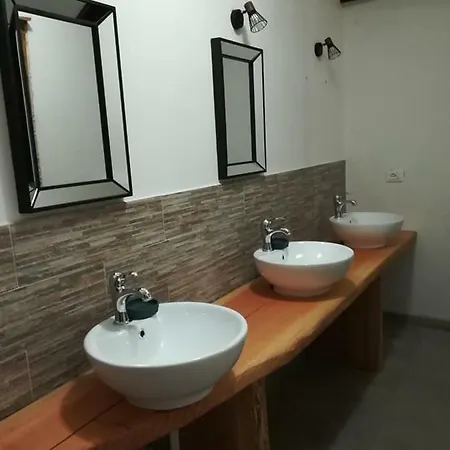 Casa Delle Guardie Rifugio بيت شباب